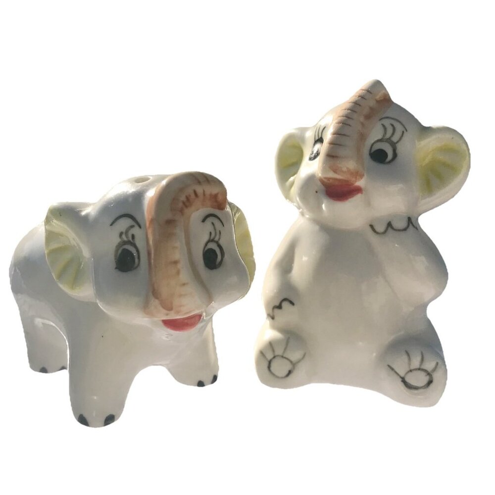 Vtg Elephant Kitsch Anthropomorphic Salt Pepper Shakers Porcelain Figurine HTF